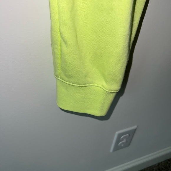 NWT Nike Girls Neon Green Joggers - Picture 4 of 8